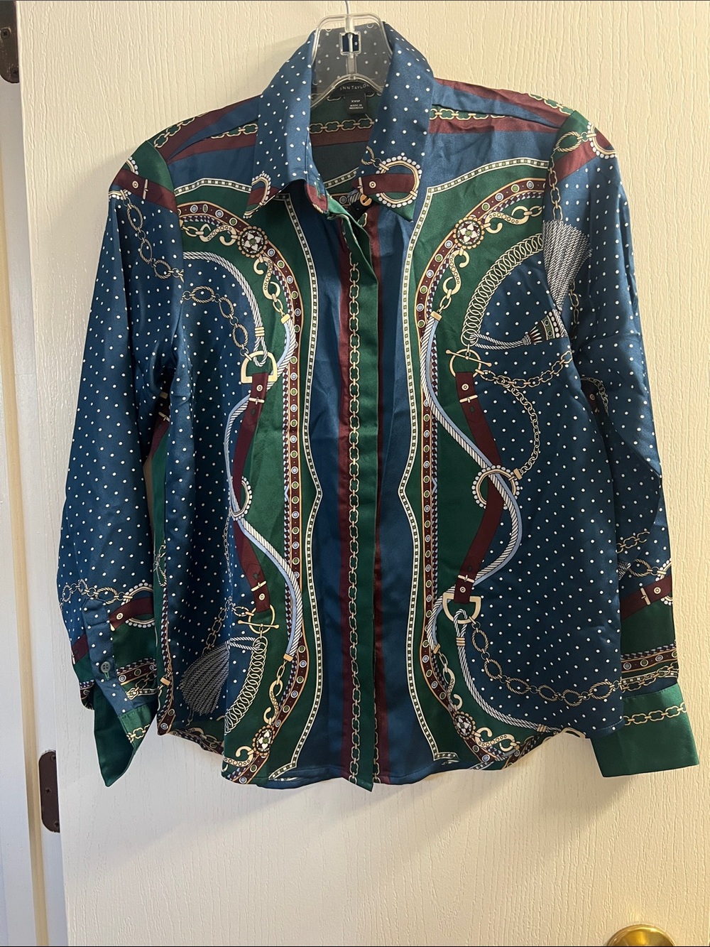 Ann Taylor Navy and Green Chain-Print Button-Down Shirt